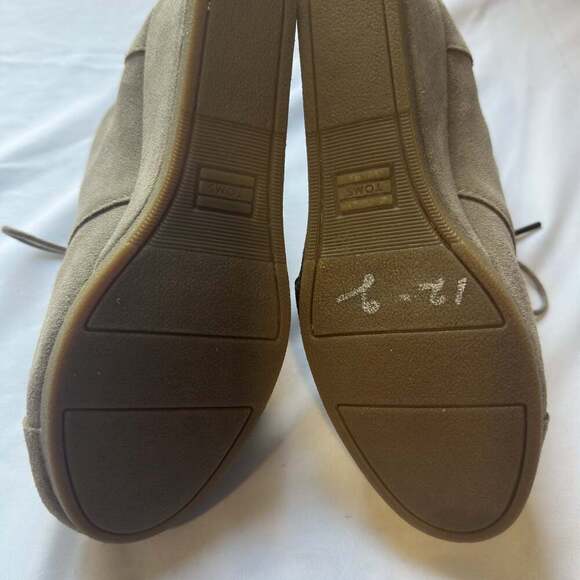 Toms Desert Wedge Taupe Suede Lace Up Ankle Boots - Picture 2 of 6
